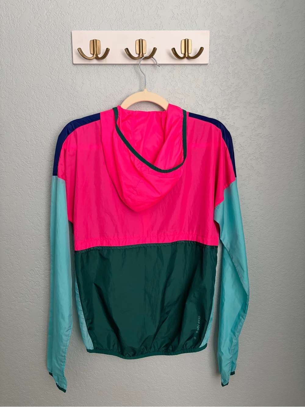 Cotopaxi Neon Pink and Navy Colorblock Pullover Jacket - Picture 4 of 4